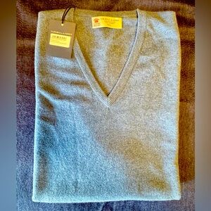 Never Worn Turnbull & Asser 100% Cashmere V Neck Sleeveless Sweater (Light Blue)